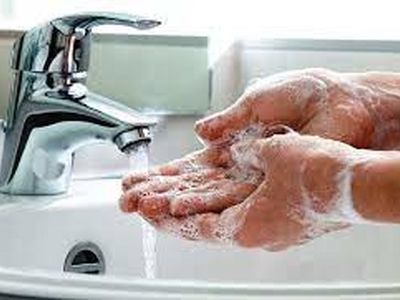 کیفیت آب شرب اصفهان مورد تأیید نهادهای نظارتی/برنامه ای برای گذر از بحران کم آبی در نیمه دوم سال