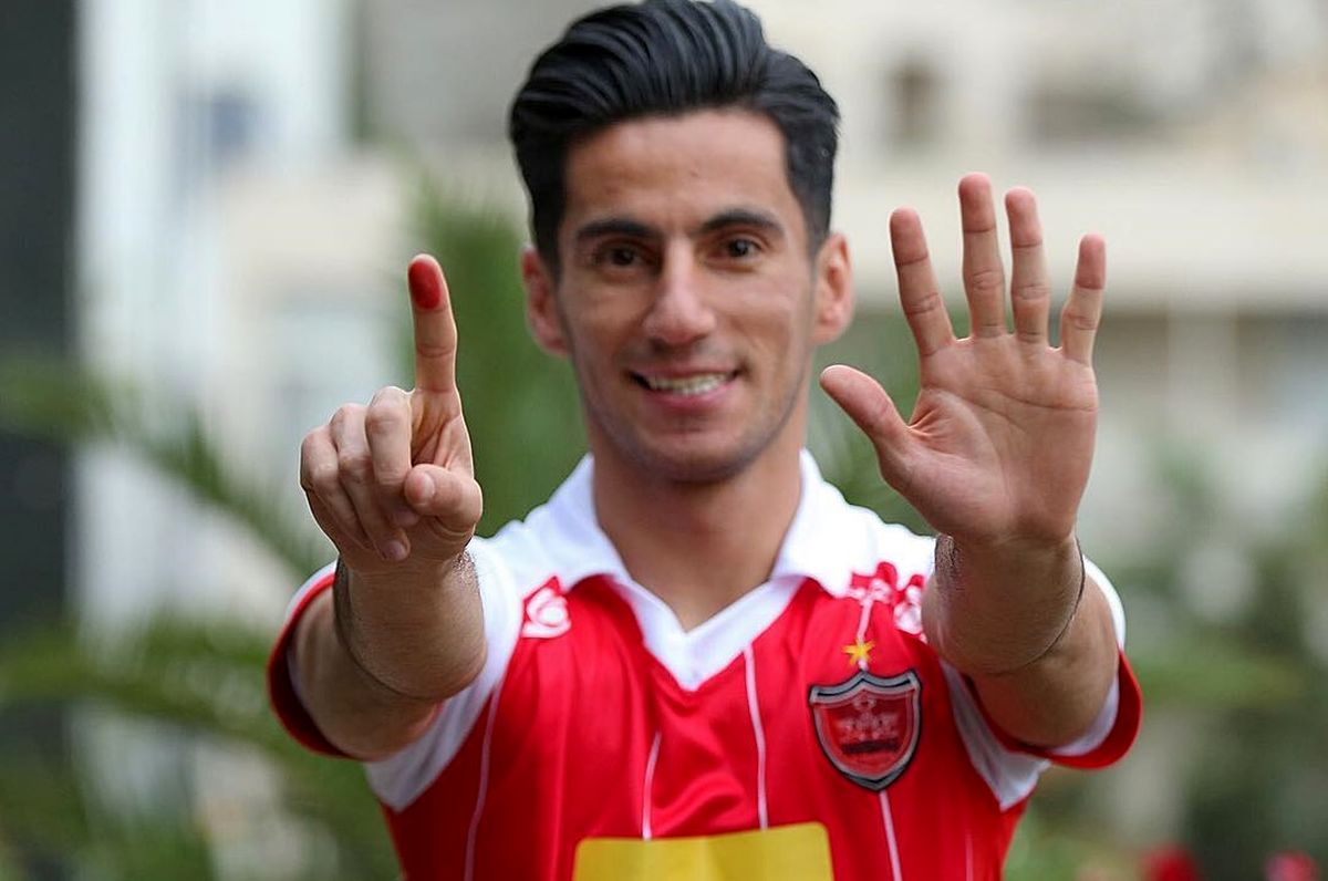 پرسپولیس از بازیکن جدیدش برای نیم فصل دوم رونمایی کرد (عکس)