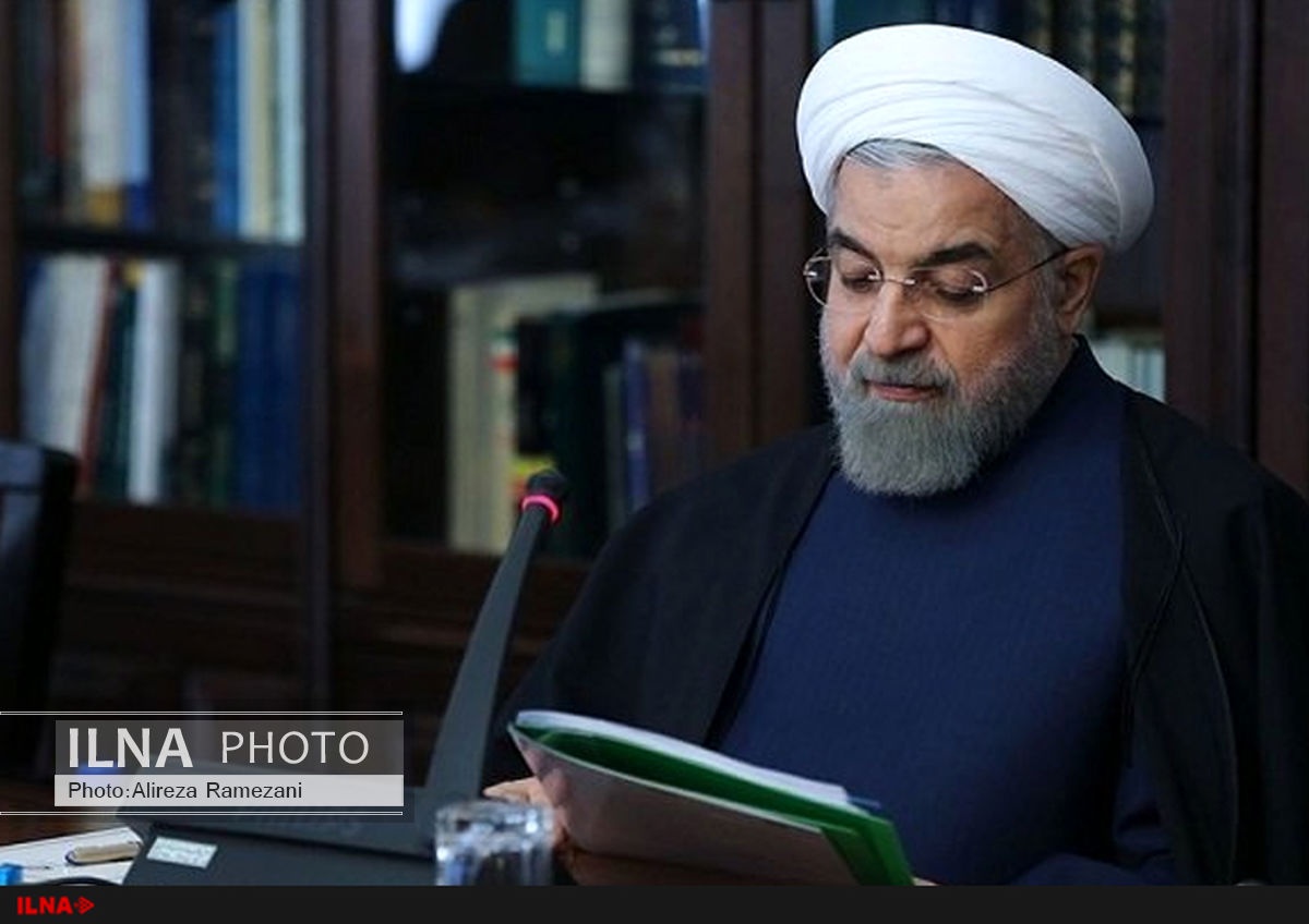 روحانی به رییس ستاد کل نیروهای مسلح تبریک گفت