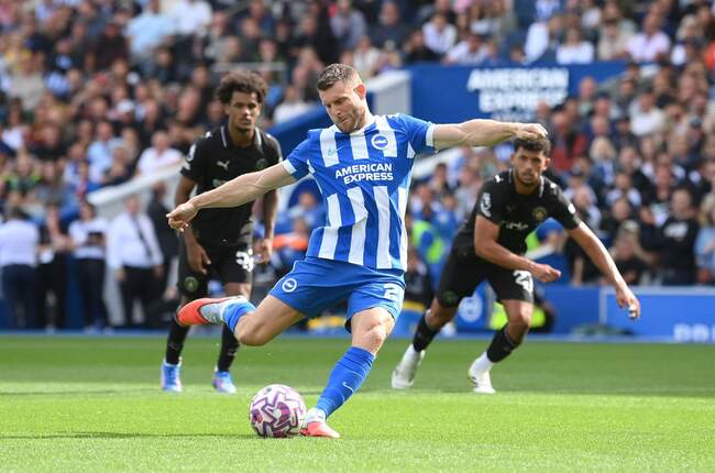 Brighton   Hove Albion v Manchester City - Premier League (7)