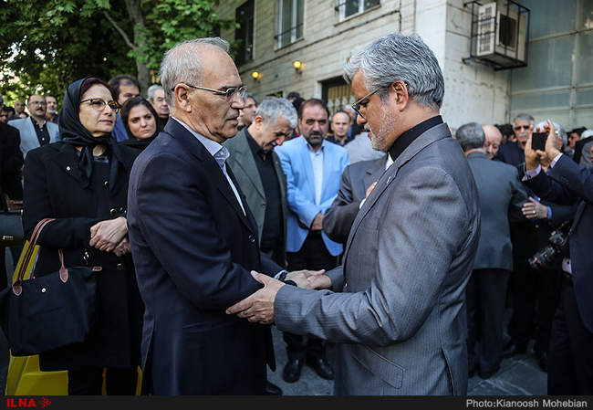 مراسم تشییع پیکر بهمن کشاورز