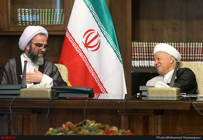 نشست علمی اعضای حلقه دانش و فناوری شورای آزاداندیشی دینی با آیت الله 