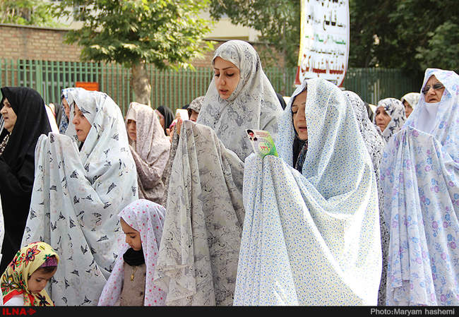 اقامه نماز عید فطر در مصلی کرج/4