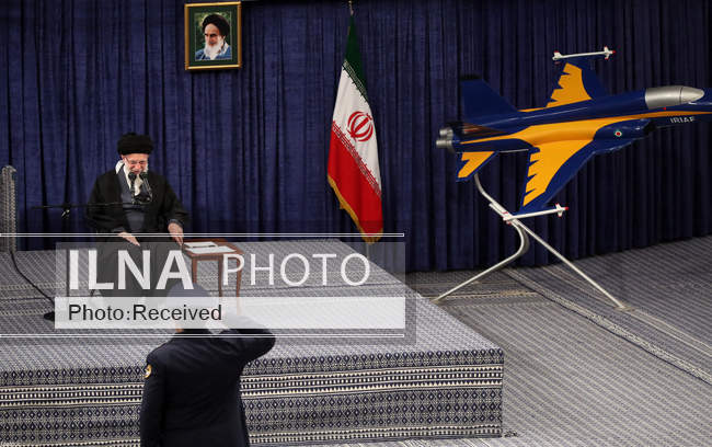 دیدار فرماندهان نیروی هوایی و پدافند هوایی ارتش با رهبر معظم انقلاب 