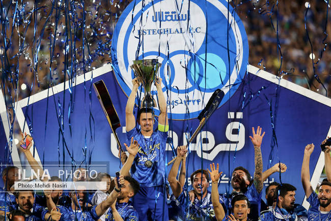 جشن قهرمانی تیم فوتبال استقلال
