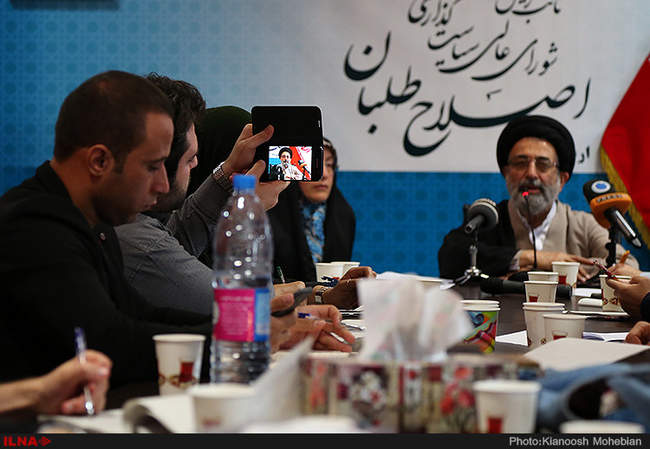 نشست خبری حجت‌الاسلام موسوی‌لاری نایب رییس شورای عالی سیاست‌گذاری