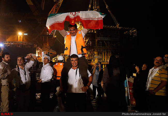 عملیات نصب سکوی  A19 پارس جنوبی  به همت متخصصان ایرانی