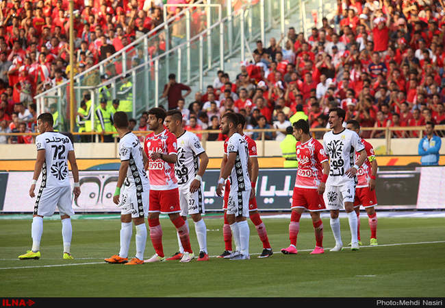 دیدار تیم های فوتبال پرسپولیس تهران و راه آهن تهران/2