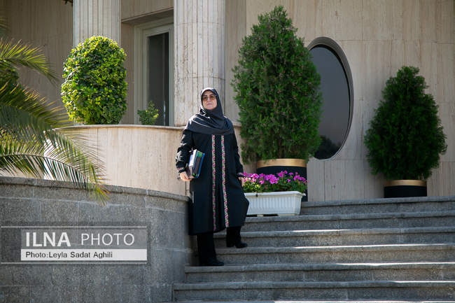 حاشیه جلسه هیات دولت - ۷ آبان