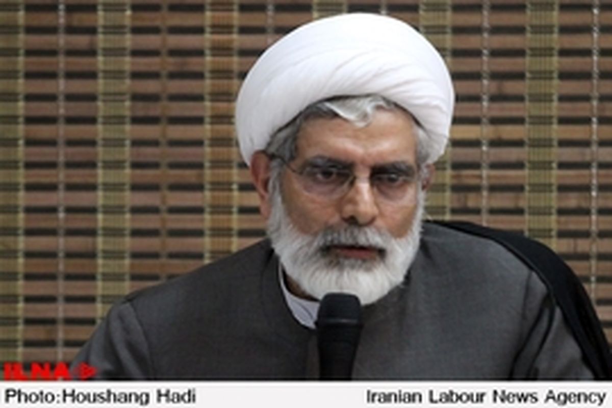 تاکید رحمانی‌فضلی بر حمایت‌های وزارت کشور از برنامه‌های احزاب