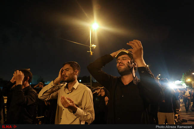 مراسم احیای شب بیست و سوم ماه مبارک رمضان در خیابان ری