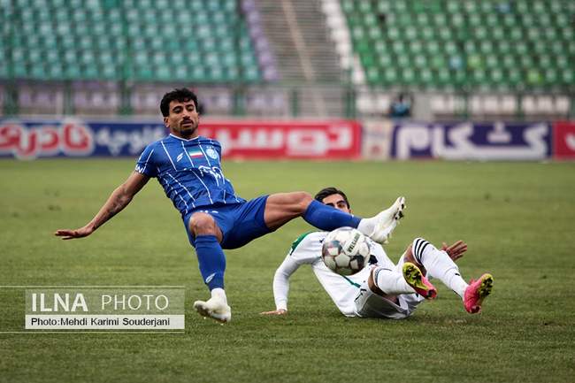 تساوی تیم فوتبال ذوب آهن اصفهان مقابل استقلال تهران