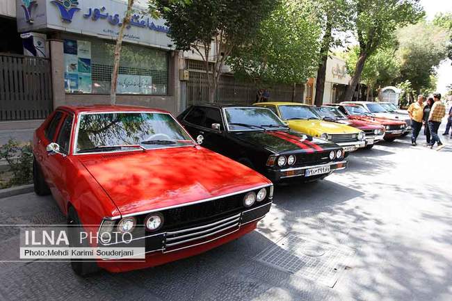 نمایش ماشینهای کلاسیک در اصفهان 