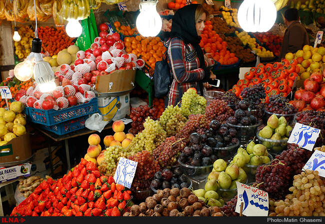 بازار میوه و آجیل در آستانه شب یلدا