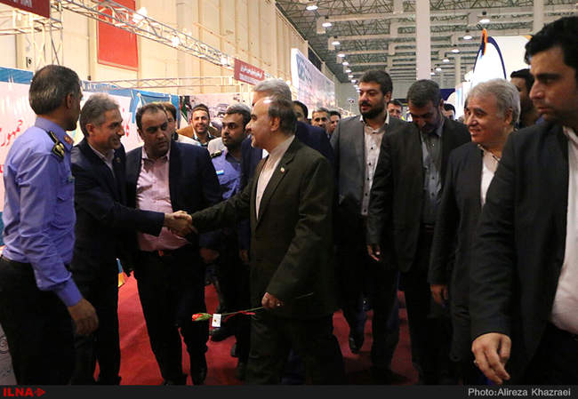 نمایشگاه صنعت گردشگری با حضورعلی اصغر مونسان مدیرعامل سازمان منطقه 