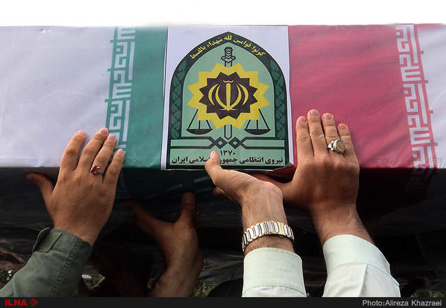 مراسم تشییع و تدفین پیکر مطهر سه تن از شهدای گمنام دفاع مقدس