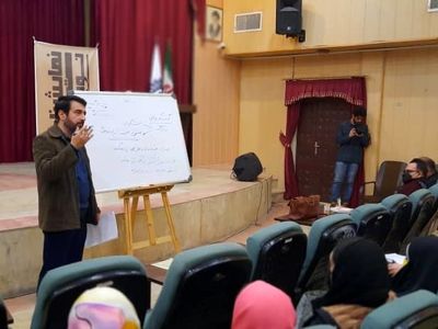 برگزاری دومین نشست آموزشی نمایشنامه نویسی در اسلامشهر