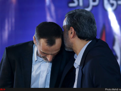 گلریزان «احمدی‌نژادی» / دریافت بیش از ۱۱۵ میلیون تومان در ۸۰۰ فیش بانکی توسط احمدی‌نژاد-بقایی 