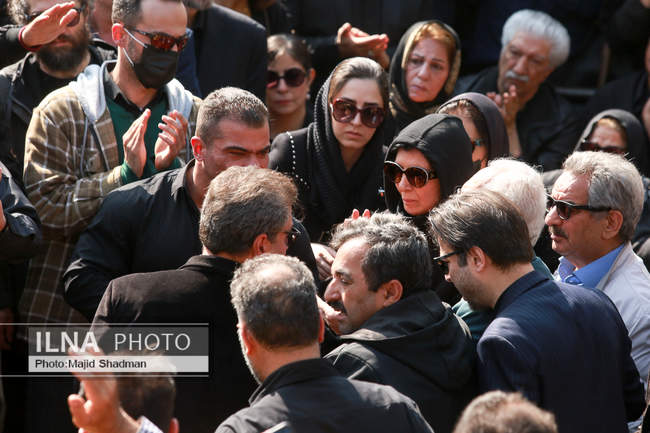 مراسم تشییع اکبر گلپایگانی 