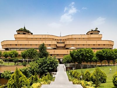 ارائه خدمات کتابخانه ملی ایران تا ساعت ۲۱