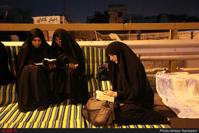 مراسم احیای شب بیست و سوم ماه مبارک رمضان در خیابان ری