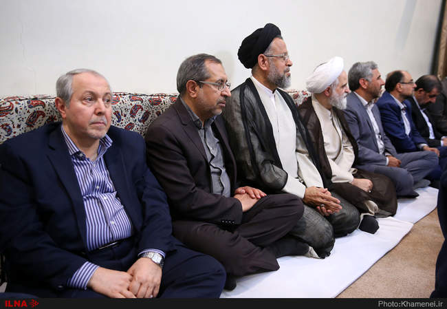  دیدار جمعی از مسئولان و مدیران نظام با رهبر انقلاب