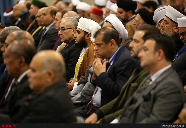 رهبر انقلاب اسلامی در دیدار مسئولان نظام و مهمانان کنفرانس وحدت و سف