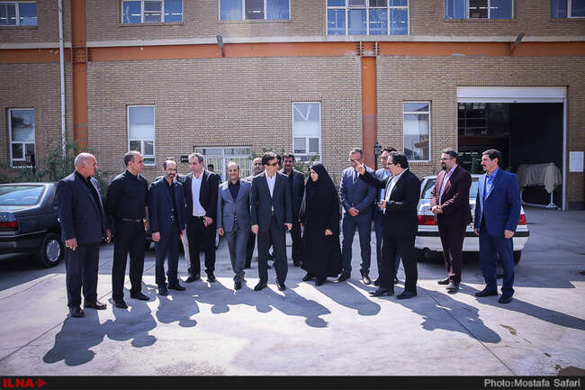 بازدید معاون توسعه اشتغال وزیر تعاون، کار و رفاه اجتماعی از کارخانه روناک جین