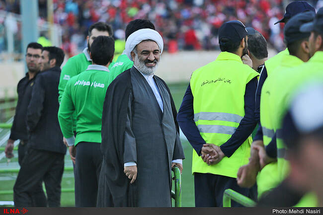 دیدار تیم‌های فوتبال استقلال تهران و نساجی مازندران