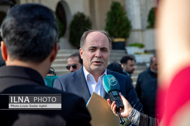 حاشیه جلسه هیات دولت- 6 اسفند