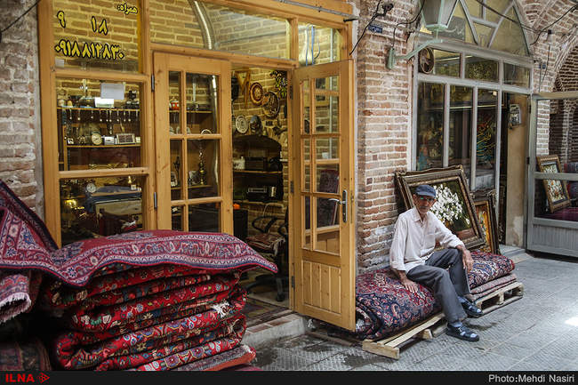Qaisarie Carpet Bazaar/Hamedan/iran