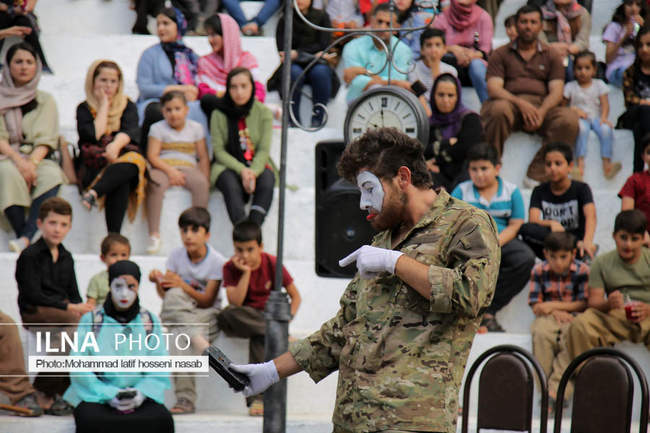 اجرا‌‌‌های روز سوم چهاردهمین جشنواره بین‌المللی تئاتر خیابانی مر�