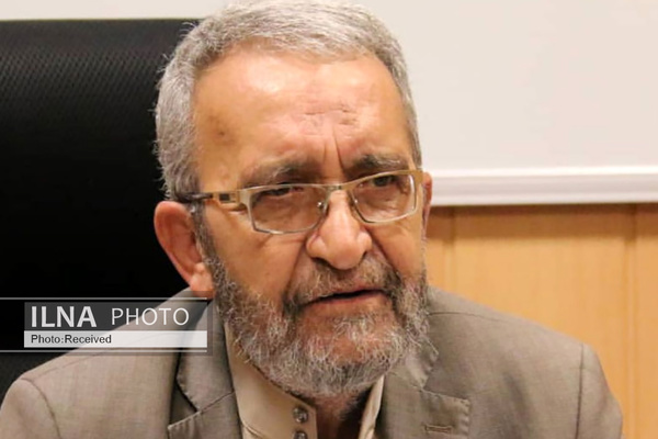 عدم تفاهم نسل‌ها و چالش برقراریِ ارتباط میان آن‌ها بیداد می‌کند/ قواعد اصلی فضاهای عمده سرگرمی نوجوان و جوان ایرانی توسط دشمن تعریف می‌شود/ دولت و خانواده‌ها مقصران اصلی تشدید تضادهای نسلی 