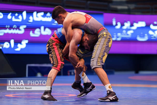 گزارش تصویری از رقابت‌های کشتی تعیین پهلوان سال ۱۴۰۴