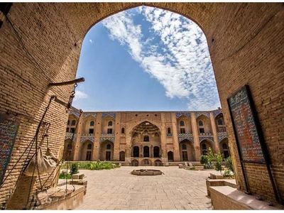 آغاز مرمت کاروانسرای گنجعلیخان در کرمان