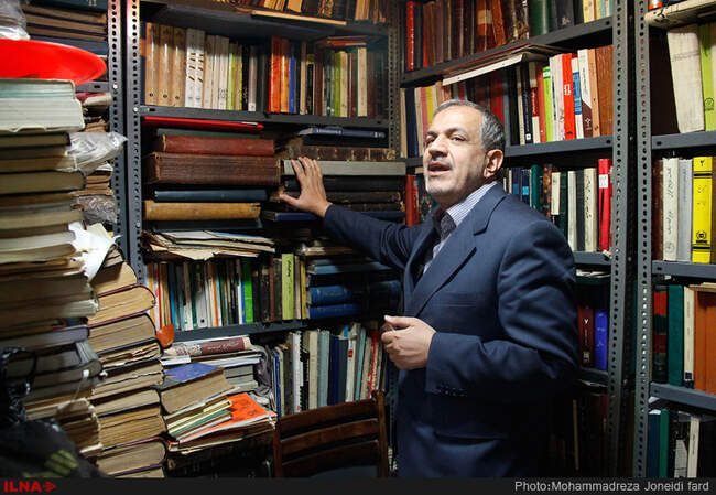 کتاب‌گردی وزیر فرهنگ و ارشاد اسلامی 