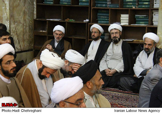 مراسم ترحیم والده رئیس جمهور در قم