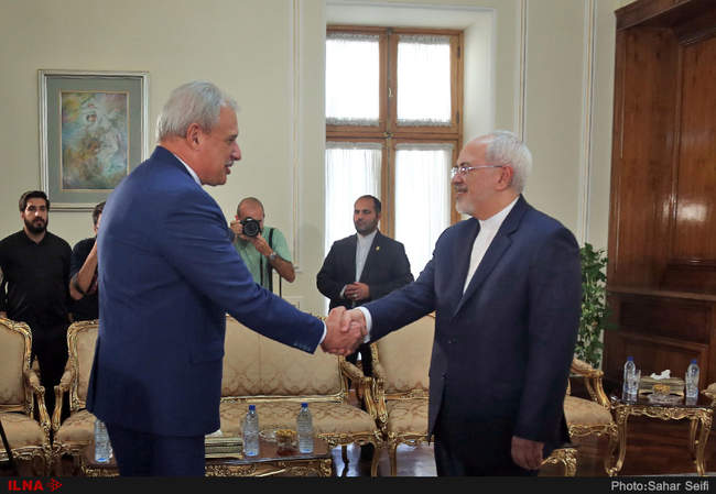 مراسم تقدیم رونوشت استوارنامه سفرای جدید کوبا و قبرس به وزیر امور خا�