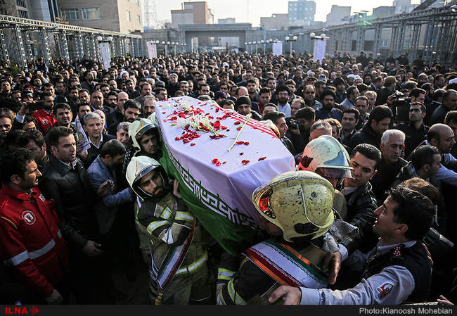 مراسم تشییع پیکر آتش‌نشان شهید سید احسان جامعی