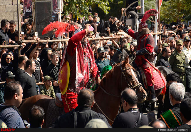 عزاداری ظهر عاشورا در بازار بزرگ تهران /2