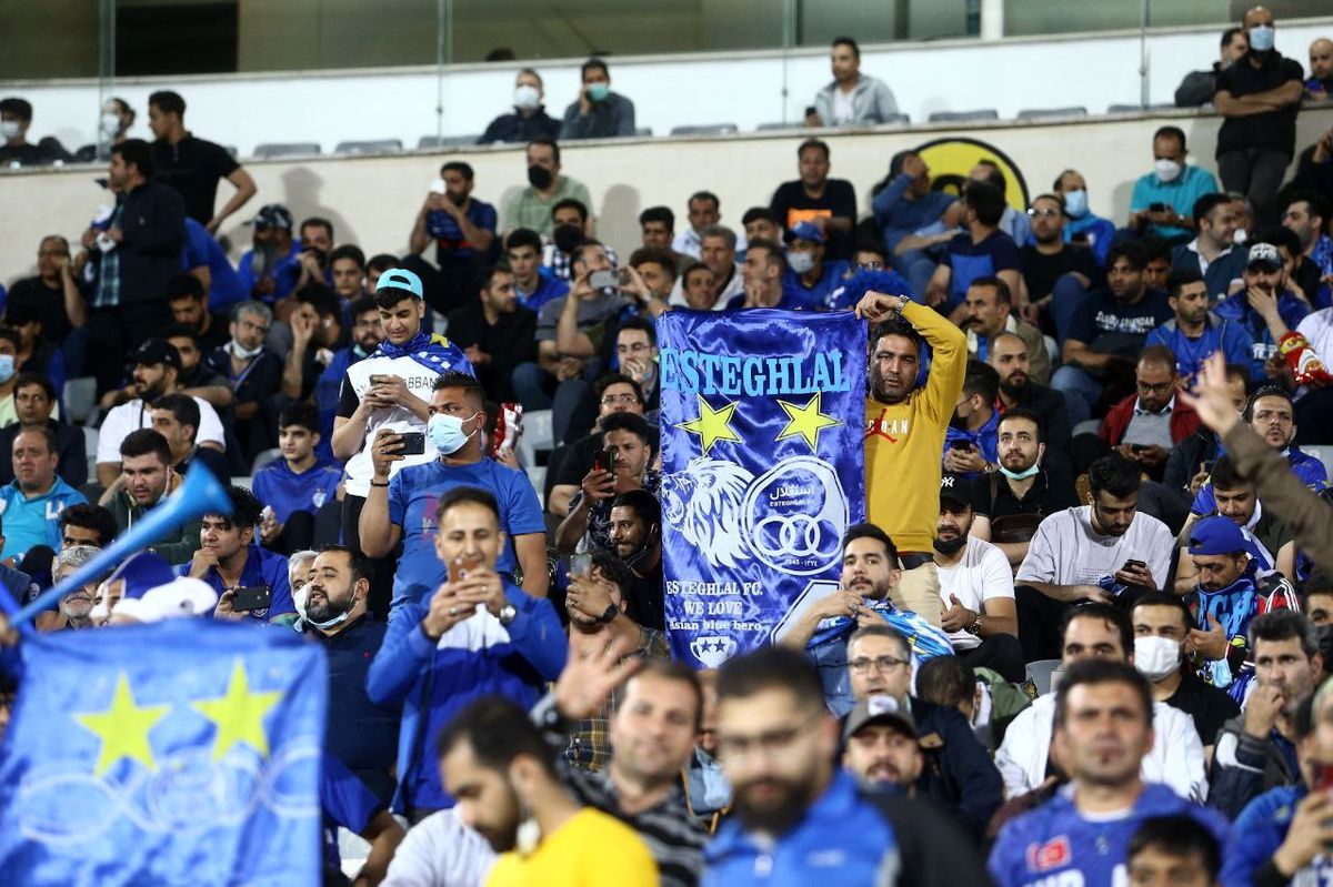 ویدیو: چند هزار نفر در جشن قهرمانی استقلال شرکت می کنند؟