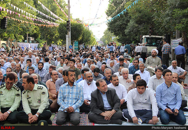 اقامه نماز عید فطر در مصلی کرج/4