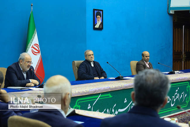 افتتاح و بهره برداری از طرح های نفت و نیرو