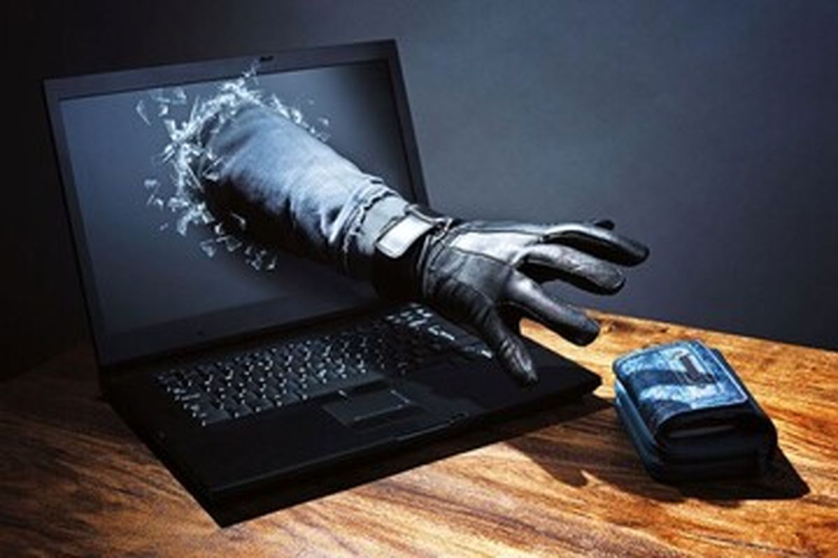 متلاشی شدن باند 5 نفره کلاهبرداری اینترنتی در استان خراسان جنوبی
