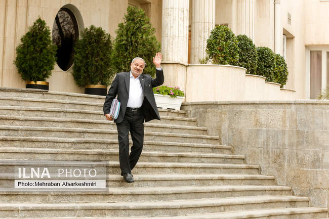 حاشیه جلسه هیات دولت - ۳ دی