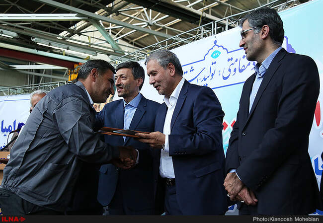 واگذاری 5000 خودروی نیسان به مددجویان کمیته امداد با حضور علی ربیعی وزیر تعاون, کار و رفاه اجتماعی