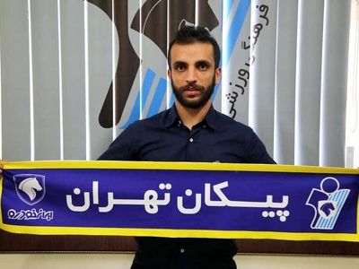 تمدید قرارداد پورامینی با پیکان