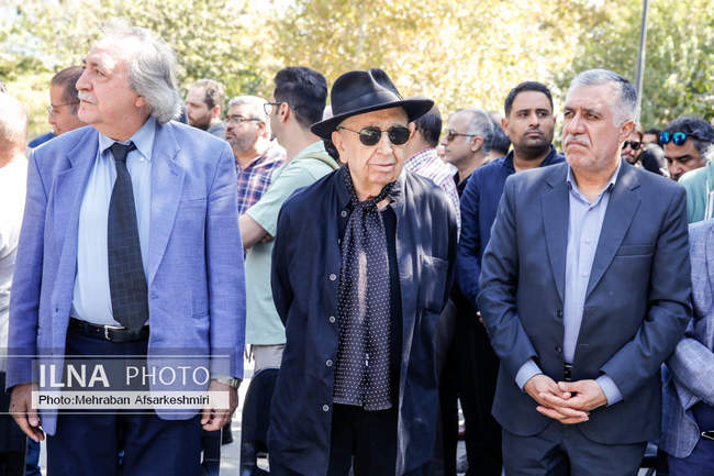 تشییع پیکر زنده‌یاد «احمد پژمان»