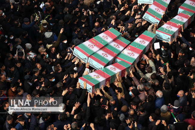 مراسم تشییع پیکر ۲۰۰ شهید گمنام دوران دفاع مقدس در تهران/2