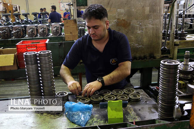 کارگران سربازان عرصه تولید